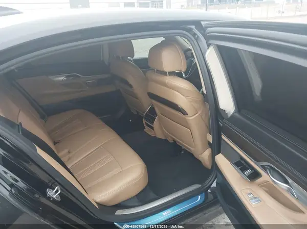 WBA7E2C35HG740869 2017 BMW 7ER - Image 8