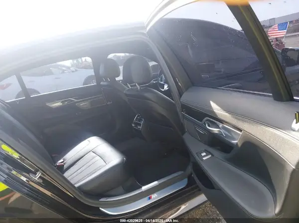 WBA7E2C36HG741092 2017 BMW 7ER - Image 8