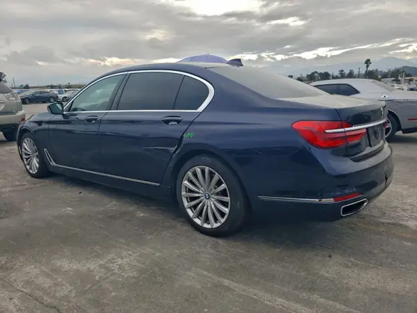 WBA7E2C38HG740705 2017 BMW 7ER - Image 2
