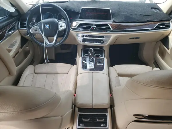 WBA7E2C3XHG741287 2017 BMW 7ER - Image 8