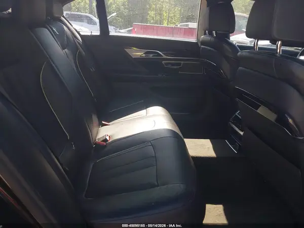 WBA7E2C50HG739985 2017 BMW 7ER - Image 8