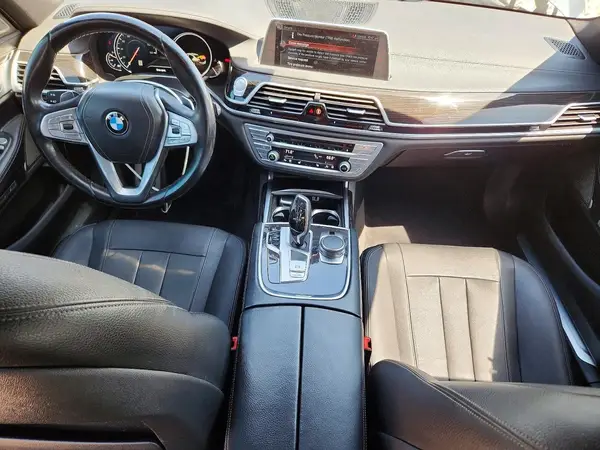WBA7E2C50HG740036 2017 BMW 7ER - Image 8