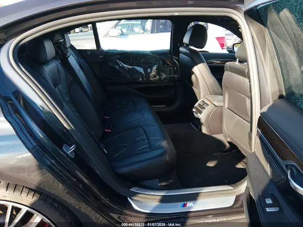 WBA7E2C50JB214962 2018 BMW 7ER - Image 8