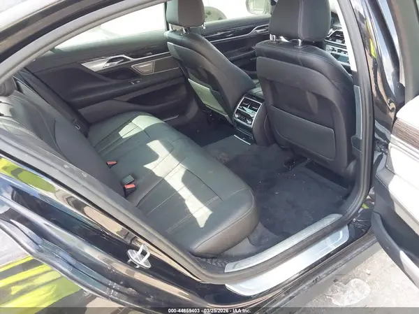 WBA7E2C50JG741628 2018 BMW 7ER - Image 8