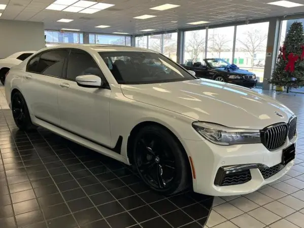 WBA7E2C50JG743251 2018 BMW 7ER - Image 1