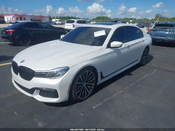 WBA7E2C50KB216678 2019 BMW 7ER - Image 2