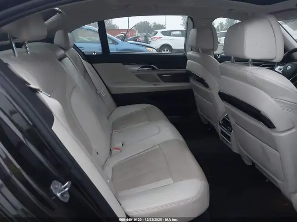 WBA7E2C51GG504316 2016 BMW 7ER - Image 8