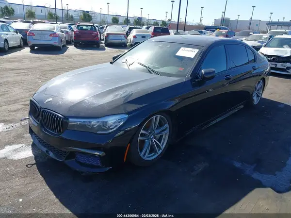 WBA7E2C51HG739820 2017 BMW 7ER - Image 2