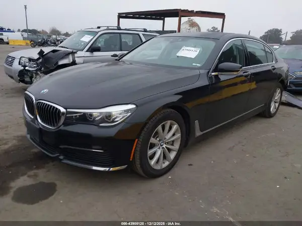 WBA7E2C51KB216544 2019 BMW 7ER - Image 2