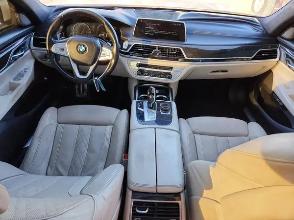 WBA7E2C52JG741534 2018 BMW 7ER - Image 8