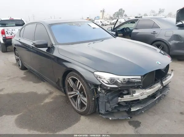 WBA7E2C52JG741730 2018 BMW 7ER - Image 1