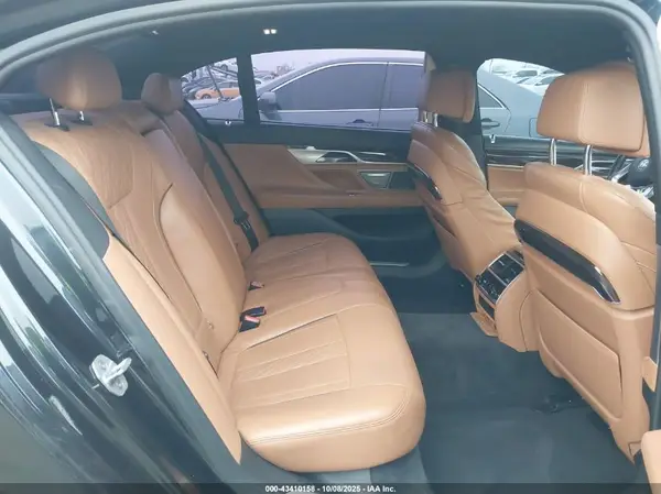 WBA7E2C52JG741730 2018 BMW 7ER - Image 8