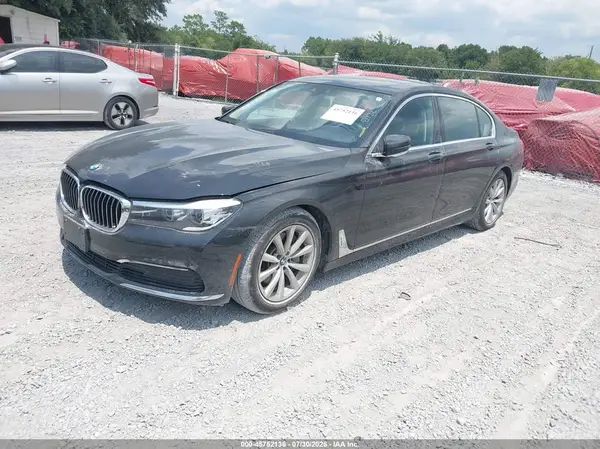 WBA7E2C52KB216746 2019 BMW 7ER - Image 2