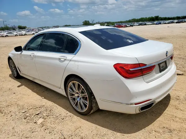 WBA7E2C52KB454869 2019 BMW 7ER - Image 2