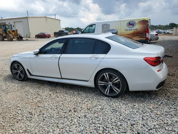 WBA7E2C52KB454872 2019 BMW 7ER - Image 2