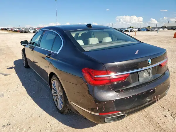 WBA7E2C53GG738618 2016 BMW 7ER - Image 2