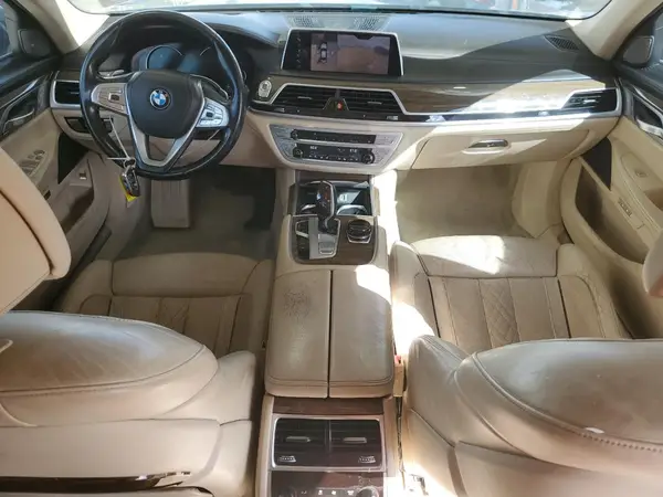 WBA7E2C53HG739320 2017 BMW 7ER - Image 8