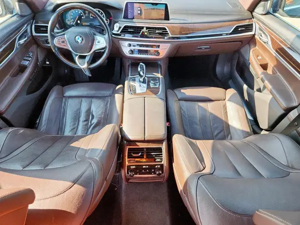WBA7E2C53HG739611 2017 BMW 7ER - Image 8