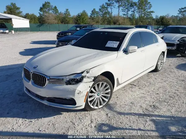 WBA7E2C53HG740273 2017 BMW 7ER - Image 2