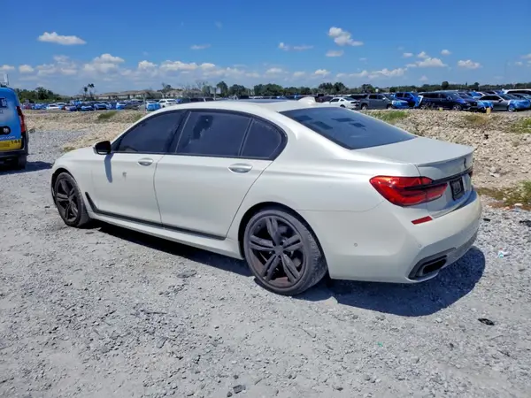 WBA7E2C53JG741932 2018 BMW 7ER - Image 2