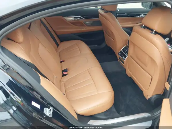 WBA7E2C53KB217064 2019 BMW 7ER - Image 8