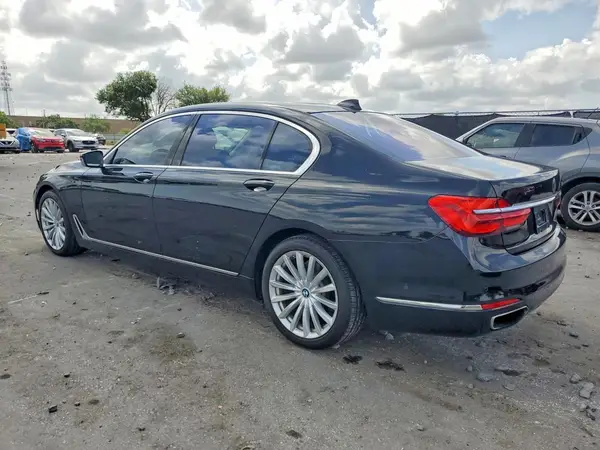 WBA7E2C54GG504715 2016 BMW 7ER - Image 2