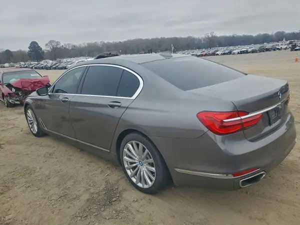 WBA7E2C54GG738644 2016 BMW 7ER - Image 2