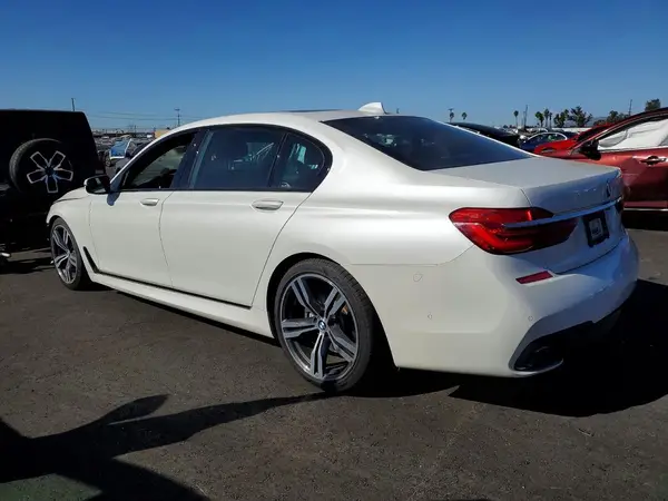 WBA7E2C54HG740489 2017 BMW 7ER - Image 2