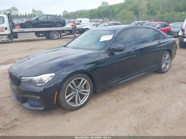WBA7E2C54HG740492 2017 BMW 7ER - Image 2