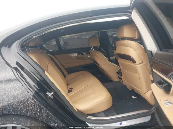 WBA7E2C54JG741518 2018 BMW 7ER - Image 8