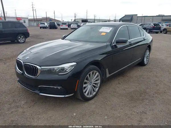 WBA7E2C54JG741941 2018 BMW 7ER - Image 2