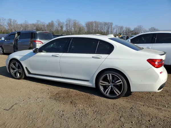 WBA7E2C54KB217302 2019 BMW 7ER - Image 2