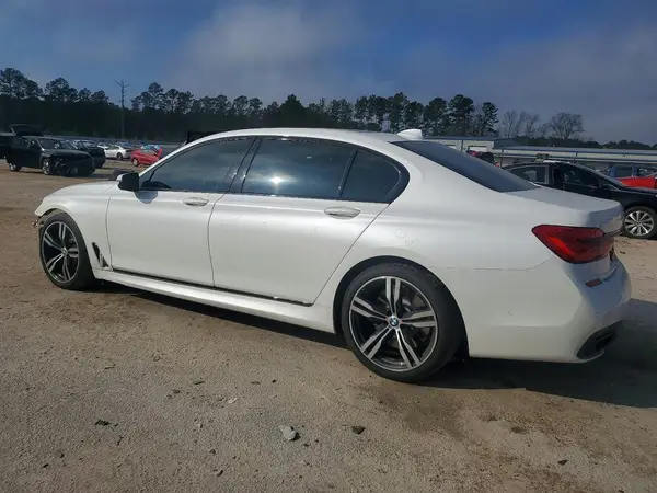 WBA7E2C54KB454503 2019 BMW 7ER - Image 2