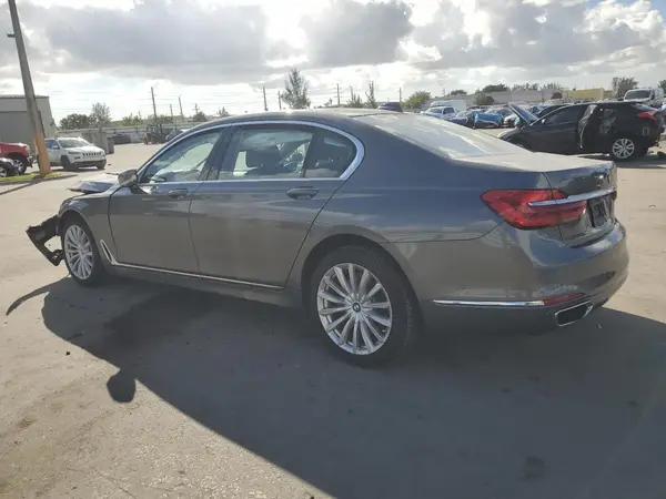 WBA7E2C55GG714515 2016 BMW 7ER - Image 2