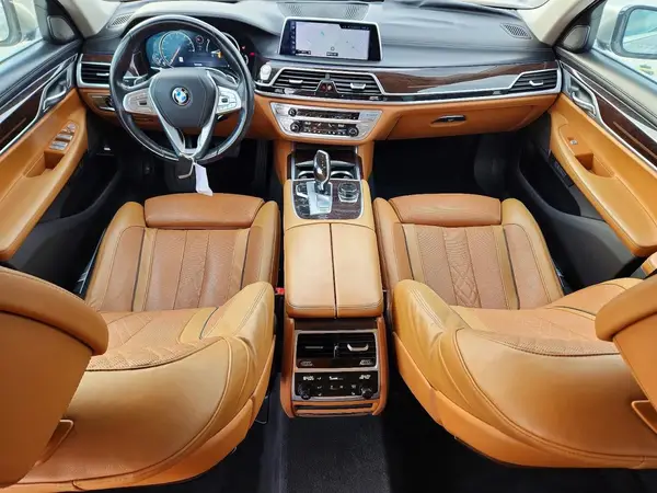 WBA7E2C55GG738717 2016 BMW 7ER - Image 8