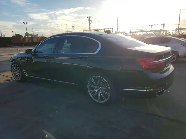WBA7E2C55HG739271 2017 BMW 7ER - Image 2