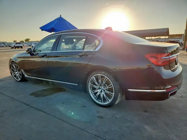 WBA7E2C55HG739934 2017 BMW 7ER - Image 2