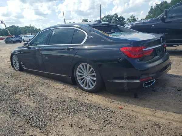 WBA7E2C55HG740100 2017 BMW 7ER - Image 2