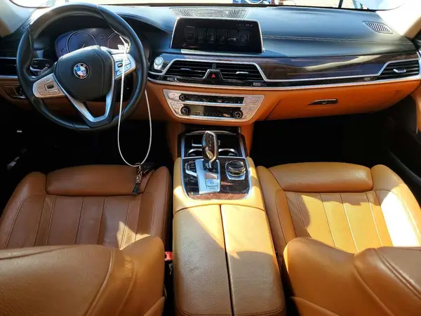 WBA7E2C55HG740470 2017 BMW 7ER - Image 8