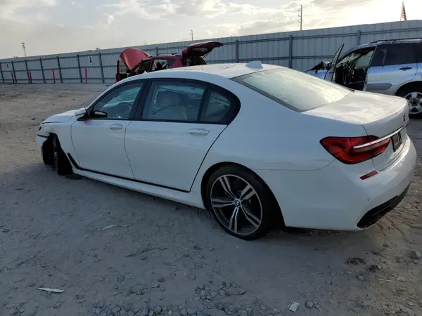 WBA7E2C55JG742869 2018 BMW 7ER - Image 2