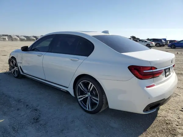 WBA7E2C55JG743312 2018 BMW 7ER - Image 2