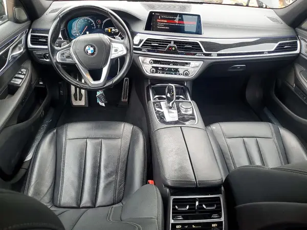 WBA7E2C55KB218071 2019 BMW 7ER - Image 8