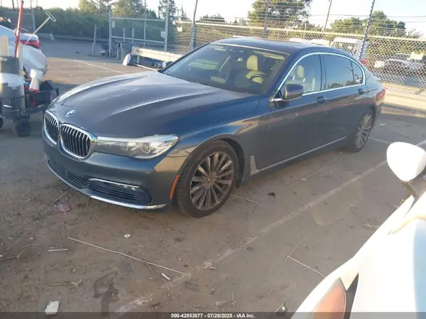 WBA7E2C56HG739442 2017 BMW 7ER - Image 2