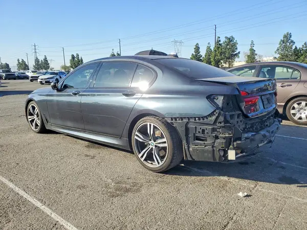 WBA7E2C56JG743402 2018 BMW 7ER - Image 2