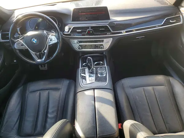 WBA7E2C56JG743402 2018 BMW 7ER - Image 8