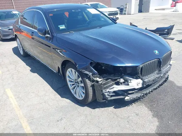 WBA7E2C56KB217785 2019 BMW 7ER - Image 1