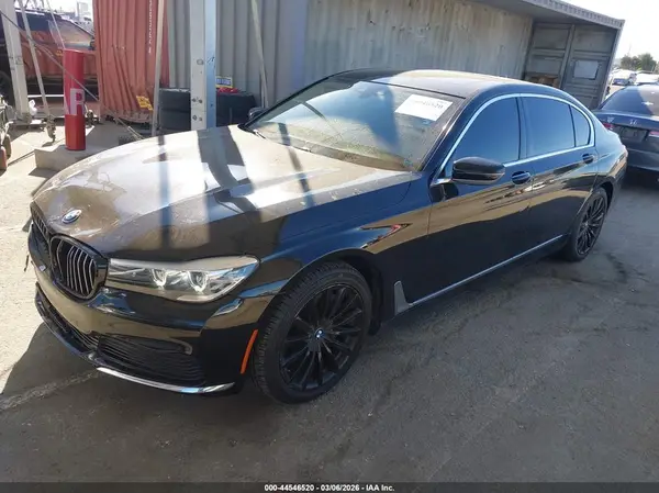 WBA7E2C56KB454096 2019 BMW 7ER - Image 2