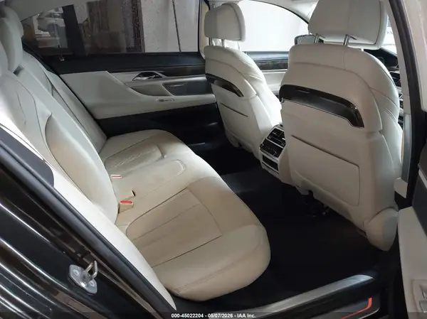 WBA7E2C57GG503848 2016 BMW 7ER - Image 8