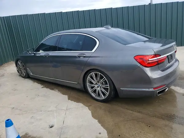 WBA7E2C57GG504370 2016 BMW 7ER - Image 2