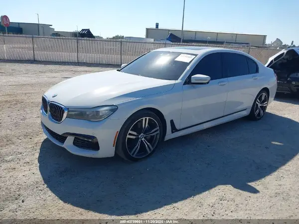 WBA7E2C57GG504692 2016 BMW 7ER - Image 2
